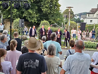 - vergrößerte Darstellung öffnen
